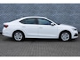 Skoda Octavia 1.0 TSI Ambition | Navigatie | Apple Carplay | Android Auto | Parkeersensoren | Cruise Control | Climate Control | Stoelverwarming | Privacy Glas | LED Koplampen | Lichtmetalen Velgen