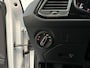 SEAT Leon 1.0 TSI 116pk FR Ultimate Edition LED Stoelverwarming Camera Trekhaak Leder-Stof