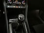 Skoda Karoq 1.5 TSI 150pk ACT Sportline Business Camera Trekhaak Sfeerverlichting Stoelverwarming Adaptive Cruise LED