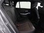 BMW 3-Serie Touring 318i M Sport (NL-Auto / Pano / Elek. trekhaak / Sportstoelen / Carplay / Sfeerverlichting / 19'')