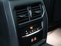 BMW 3-Serie Touring 318i M Sport (NL-Auto / Pano / Elek. trekhaak / Sportstoelen / Carplay / Sfeerverlichting / 19'')