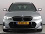 BMW 3-Serie Touring 318i M Sport (NL-Auto / Pano / Elek. trekhaak / Sportstoelen / Carplay / Sfeerverlichting / 19'')