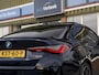 BMW i4 M50 High Executive 84 kWh | Bosch SOH-test 100%! | Pano | Memory stoel | Leder | M Stoelen | HuD | Comfort Access | Carbon Fibre int. | Tansanit Blau | 19" Y-spaak 859M wielen | Alarm kl.3