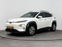 Hyundai Kona Electric EV FASHION 64 kWh | SoH 94% | DODEHOEK DETECTIE | PDC | 3 FASE | WARMTEPOMP | CAMERA | CLIMA | CRUISE ADAPT. | NAVI | PRIVACY GLASS | DAKRAILING | APPLE CAR PLAY & ANDROID AUTO |