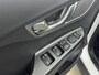 Hyundai Kona Electric EV FASHION 64 kWh | SoH 94% | DODEHOEK DETECTIE | PDC | 3 FASE | WARMTEPOMP | CAMERA | CLIMA | CRUISE ADAPT. | NAVI | PRIVACY GLASS | DAKRAILING | APPLE CAR PLAY & ANDROID AUTO |