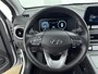 Hyundai Kona Electric EV FASHION 64 kWh | FACELIFT MODEL! | DODEHOEK DETECTIE | PDC | 3 FASE | WARMTEPOMP | CAMERA | CLIMA | CRUISE ADAPT. | NAVI | PRIVACY GLASS | DAKRAILING | APPLE CAR PLAY & ADROID AUTO |