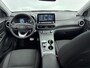 Hyundai Kona Electric EV FASHION 64 kWh | FACELIFT MODEL! | DODEHOEK DETECTIE | PDC | 3 FASE | WARMTEPOMP | CAMERA | CLIMA | CRUISE ADAPT. | NAVI | PRIVACY GLASS | DAKRAILING | APPLE CAR PLAY & ADROID AUTO |