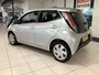 Toyota Aygo 1.0 VVT-i x-play achteruitrijcamera, cruise control, airco