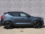 Volvo EX40 Single Motor Ext. Range Plus Bl. Ed. Europa 82 kWh | Harman/Kardon | Power Seats | BLIS | Adaptive Cruise Control | Stoelverwarming voor & achter | Stuurverwarming | Warmtepomp | Getint Glas |