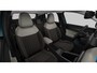 Fiat 600 600e La Prima | 10,25" touchscreen radio met Bluetooth, DAB & USB | Automatische airconditioning | Extra getint glas achter