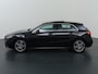 Mercedes-Benz A-klasse 250e Business Solution AMG | Panoramaschuifdak | Head-up display | Premium Plus | Stoelverwarming | 360° camera |