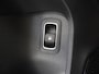 Mercedes-Benz A-klasse 250e Business Solution AMG | Panoramaschuifdak | Head-up display | Premium Plus | Stoelverwarming | 360° camera |