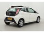 Toyota Aygo 1.0 VVT-i x-wave | Elektrisch vouwdak | Navigatie | Keyless | Clima | Camera | 15 inch | DAB | Bluetooth