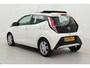 Toyota Aygo 1.0 VVT-i x-wave | Elektrisch vouwdak | Navigatie | Keyless | Clima | Camera | 15 inch | DAB | Bluetooth