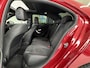 Mercedes-Benz A-klasse 250 e AMG Line | Trekhaak | Panoramadak | Stoelverwarming | Achteruitrijcamera |