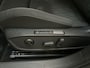 Volkswagen Golf 1.0 eTSI DSG Life Business Camera Sfeerverlichting Virtual Cockpit