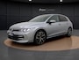 Volkswagen Golf 1.5 TSI Oranje Edition | Camera | ACC | Spiegelpakket | Carplay | Getint Glas | 18" |