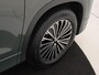 Volkswagen Tayron 1.5 eHybrid Life | SoH 100% | Panoramadak | Trekhaak | Achteruitrijcamera | Adaptieve demping | Adaptieve cruise control | Stoel- en stuurwielverwarming | Sfeerverlichting | Navigatie |