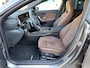 Mercedes-Benz CLA 180 Star Edition AMG | Night Pakket | Panoramadak | Bruin Interieur | Dodehoekassistent | Apple CarPlay | Android Auto | Sfeerverlichting | Stoelverwarming | Parkeersensoren | Achteruitrijcamera | Elektrisch Inklapbare Buitenspiegels