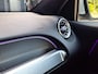 Mercedes-Benz GLB 200 Business Solution Luxury | Panoramadak | Trekhaak Afneembaar | Achteruitrijcamera | Memory Pakket | Sfeerverlichting | Widescreen | Stoelverwarming | Multibeam LED | Privacy Glas Achter | Keyless-GO | Elektrisch Bedienbare Achterklep