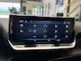 Peugeot 2008 1.2 HYBRID 145 STYLE CRUISE CONTROL CLIMATE CONTROL BLUETOOTH TELEFOON APPLE CARPLAY/ANDROID RIJSTROOKSENSOREN 16" LICHTMETALEN VELGEN PDC ZEER MOOI!!