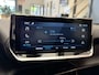 Peugeot 2008 1.2 HYBRID 145 STYLE CRUISE CONTROL CLIMATE CONTROL BLUETOOTH TELEFOON APPLE CARPLAY/ANDROID RIJSTROOKSENSOREN 16" LICHTMETALEN VELGEN PDC ZEER MOOI!!