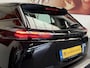 Peugeot 2008 1.2 HYBRID 145 STYLE CRUISE CONTROL CLIMATE CONTROL BLUETOOTH TELEFOON APPLE CARPLAY/ANDROID RIJSTROOKSENSOREN 16" LICHTMETALEN VELGEN PDC ZEER MOOI!!