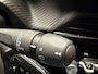 Peugeot 2008 1.2 HYBRID 145 STYLE CRUISE CONTROL CLIMATE CONTROL BLUETOOTH TELEFOON APPLE CARPLAY/ANDROID RIJSTROOKSENSOREN 16" LICHTMETALEN VELGEN PDC ZEER MOOI!!