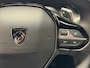 Peugeot 2008 1.2 HYBRID 145 STYLE CRUISE CONTROL CLIMATE CONTROL BLUETOOTH TELEFOON APPLE CARPLAY/ANDROID RIJSTROOKSENSOREN 16" LICHTMETALEN VELGEN PDC ZEER MOOI!!
