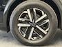Peugeot 2008 1.2 HYBRID 145 STYLE CRUISE CONTROL CLIMATE CONTROL BLUETOOTH TELEFOON APPLE CARPLAY/ANDROID RIJSTROOKSENSOREN 16" LICHTMETALEN VELGEN PDC ZEER MOOI!!
