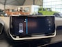 Peugeot 2008 1.2 HYBRID 145 STYLE CRUISE CONTROL CLIMATE CONTROL BLUETOOTH TELEFOON APPLE CARPLAY/ANDROID RIJSTROOKSENSOREN 16" LICHTMETALEN VELGEN PDC ZEER MOOI!!