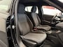 Peugeot 2008 1.2 HYBRID 145 STYLE CRUISE CONTROL CLIMATE CONTROL BLUETOOTH TELEFOON APPLE CARPLAY/ANDROID RIJSTROOKSENSOREN 16" LICHTMETALEN VELGEN PDC ZEER MOOI!!