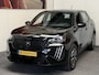 Peugeot 2008 1.2 HYBRID 145 STYLE CRUISE CONTROL CLIMATE CONTROL BLUETOOTH TELEFOON APPLE CARPLAY/ANDROID RIJSTROOKSENSOREN 16" LICHTMETALEN VELGEN PDC ZEER MOOI!!