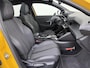 Peugeot e-208 GT 50 kWh 136pk | Navigatie | Panorama dak | Stoelverwarming | Camera achter | 17 inch lichtmetalen velgen | Cruise control | Apple Carplay en Android auto