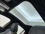 Peugeot e-208 GT 50 kWh 136pk | Navigatie | Panorama dak | Stoelverwarming | Camera achter | 17 inch lichtmetalen velgen | Cruise control | Apple Carplay en Android auto