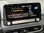 Hyundai Kona Electric EV Fashion Design 39 kWh / SOH 97% / Fabrieksgarantie t/m 05-2027 / Dealer Onderhouden / Stoelverwarming / Navigatie / Apple Carplay/Android Auto / Achteruitrijcamera / Krell audio / 3-fase /
