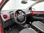 Toyota Aygo 1.0 VVT-i x-play | Apple CarPlay/Android Auto | DAB | Achteruitrijcamera | Airco | Velgen | Elektrische ramen voor | Elektrisch verstelbare spiegels |