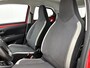 Toyota Aygo 1.0 VVT-i x-play | Apple CarPlay/Android Auto | DAB | Achteruitrijcamera | Airco | Velgen | Elektrische ramen voor | Elektrisch verstelbare spiegels |