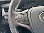 Lexus UX 250h Executive Line | Trekhaak | Stoelverwarming | Cruise control | Achteruitrij