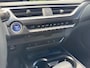 Lexus UX 250h Executive Line | Trekhaak | Stoelverwarming | Cruise control | Achteruitrij