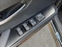 Lexus UX 250h Executive Line | Trekhaak | Stoelverwarming | Cruise control | Achteruitrij