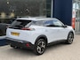 Peugeot 2008 1.2 Turbo 100 PK Allure | Trekhaak 1200KG | Nieuwste Model | Navigatie via Telefoon | Stoelverwarming | LED Verlichting | Keyless Entry/Start | Cruise Control | Hoge Zitpositie | Parkeersensoren | DAB | Digitaal Dashboard | Half Lederen stoelen | Lichtmetalen Velgen 17 inch |