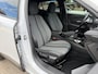 Peugeot 2008 1.2 Turbo 100 PK Allure | Trekhaak 1200KG | Nieuwste Model | Navigatie via Telefoon | Stoelverwarming | LED Verlichting | Keyless Entry/Start | Cruise Control | Hoge Zitpositie | Parkeersensoren | DAB | Digitaal Dashboard | Half Lederen stoelen | Lichtmetalen Velgen 17 inch |