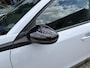 Peugeot 2008 1.2 Turbo 100 PK Allure | Trekhaak 1200KG | Nieuwste Model | Navigatie via Telefoon | Stoelverwarming | LED Verlichting | Keyless Entry/Start | Cruise Control | Hoge Zitpositie | Parkeersensoren | DAB | Digitaal Dashboard | Half Lederen stoelen | Lichtmetalen Velgen 17 inch |