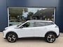 Peugeot 2008 1.2 Turbo 100 PK Allure | Trekhaak 1200KG | Nieuwste Model | Navigatie via Telefoon | Stoelverwarming | LED Verlichting | Keyless Entry/Start | Cruise Control | Hoge Zitpositie | Parkeersensoren | DAB | Digitaal Dashboard | Half Lederen stoelen | Lichtmetalen Velgen 17 inch |