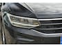 Volkswagen Tiguan 1.5 TSI Life Business | PANO | trekhaak | leer