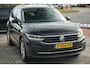 Volkswagen Tiguan 1.5 TSI Life Business | PANO | trekhaak | leer