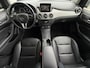 Mercedes-Benz B-klasse 180 Ambition | Sport | Leer | Xenon | Weinig KM | Cruise C | PDC | Interesse in een bezichtiging of proefrit, bel of app met 06-24282842 / 06-42130156