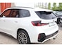BMW X1 sDrive18i | M-Sport | Stoelverwarming | Trekhaak | Parkeercamera | Dodehoek | Lm Velgen | Mem. Stoel |