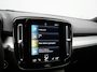 Volvo XC40 T5 Recharge R-Design PHEV 262pk Dealer O.H | SOH 89,8% | Trekhaak Af Fabriek | Adaptive Cruise | Camera | Sportstoelen Memory & Verwarmd | Keyless | BLIS | Apple Carplay | Stuurverwarming | Pilot Assist | Virtual | Navigatie | DAB | 19"L.M | Plug In Hybrid |